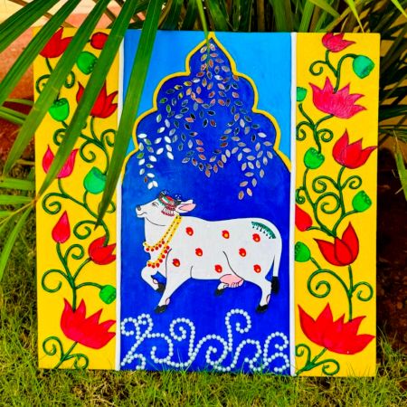 Traditional Pichwai Lippan Cow Painting